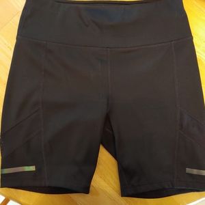 Black bike shorts avia size medium